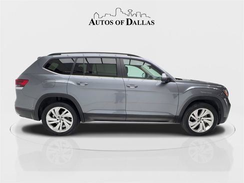 Used 2023 Volkswagen Atlas SE w/ Panoramic Sunroof Package image 7