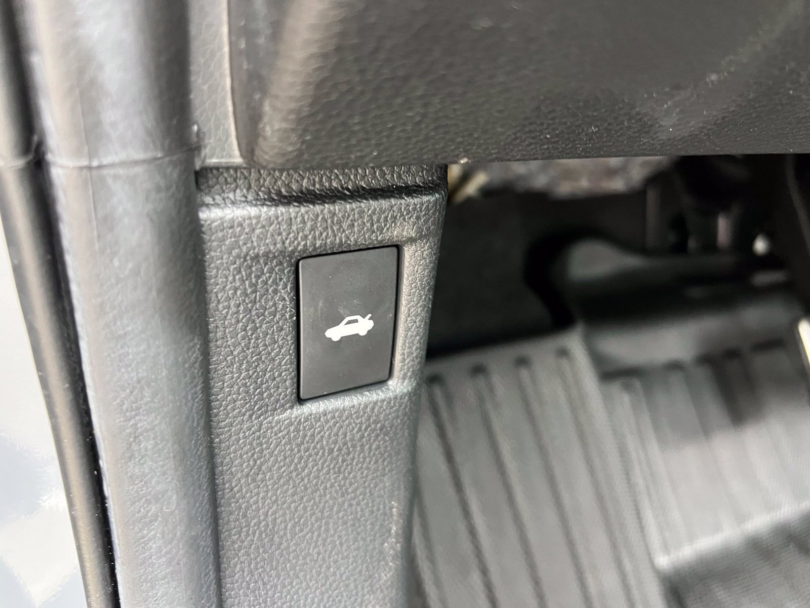 Used 2024 Honda Accord Sport image 32