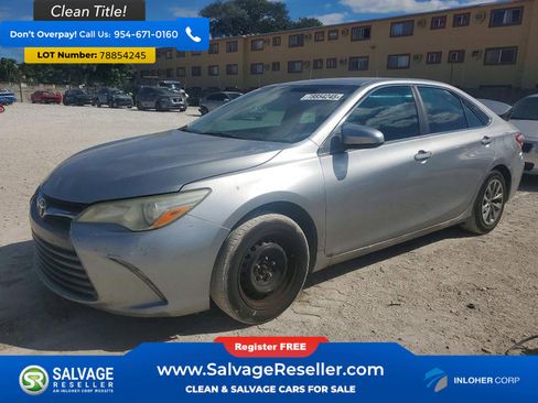 Used 2016 Toyota Camry LE image 1