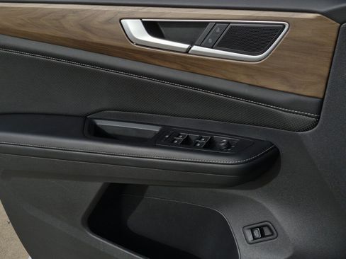 Used 2024 Volkswagen Atlas SE w/ Panoramic Sunroof Package image 22