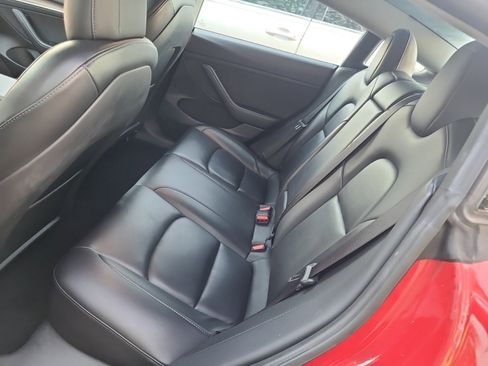 Used 2022 Tesla Model 3 Standard Range image 14