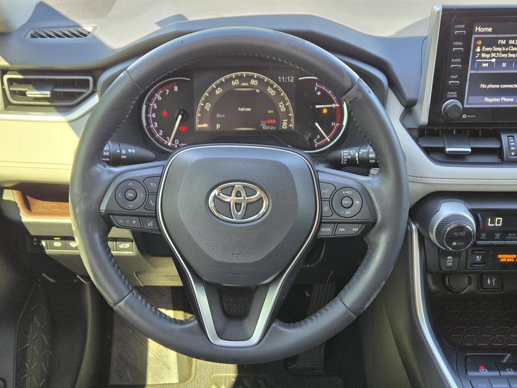 Used 2019 Toyota RAV4 Limited FWD image 21