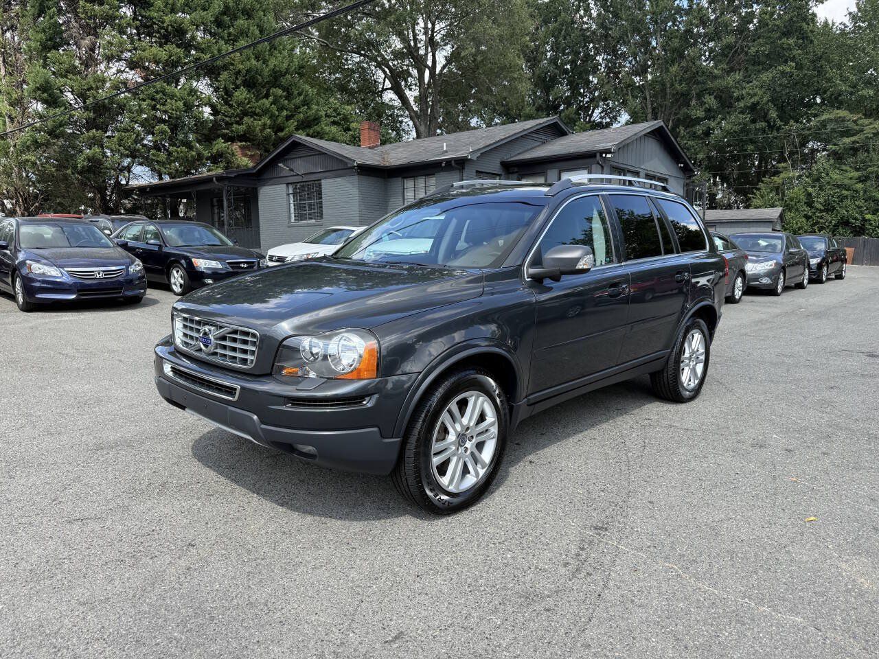 Used 2011 Volvo XC90 3.2 AWD/4WD image 2