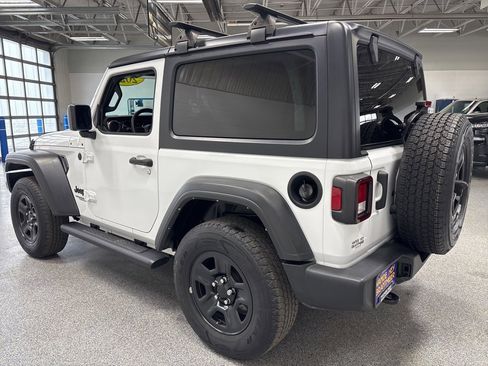 Used 2021 Jeep Wrangler Sport image 5