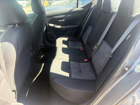 Used 2021 Nissan Sentra SR FWD image 15