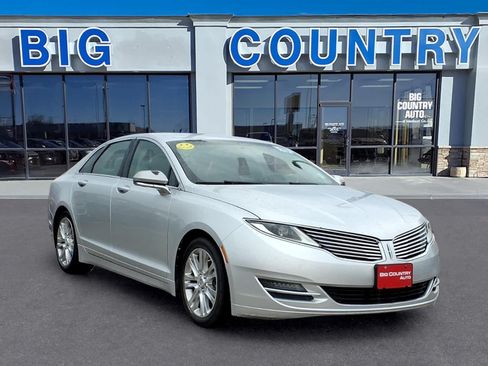 Used 2013 Lincoln MKZ AWD image 3