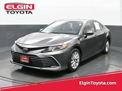 Used 2023 Toyota Camry LE image 1