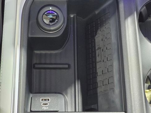 New 2025 Ford Expedition Platinum w/ Platinum Ultimate Package image 17