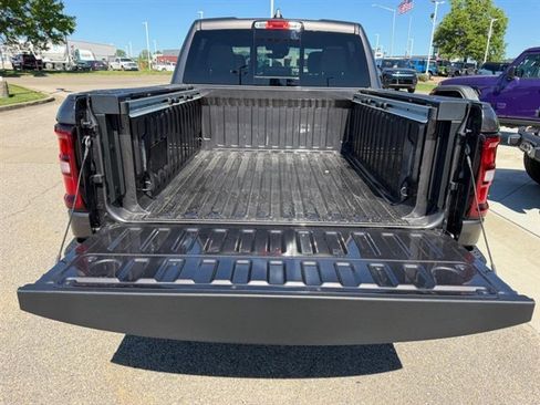New 2026 RAM 1500 Laramie AWD/4WD image 6