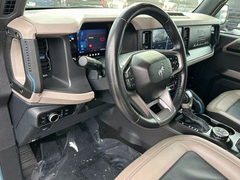 Used 2023 Ford Bronco Wildtrak AWD/4WD image 18