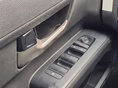 Used 2024 Toyota Tacoma TRD Off-Road image 19