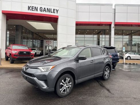 Used 2018 Toyota RAV4 LE w/ All Weather Liner Package image 1