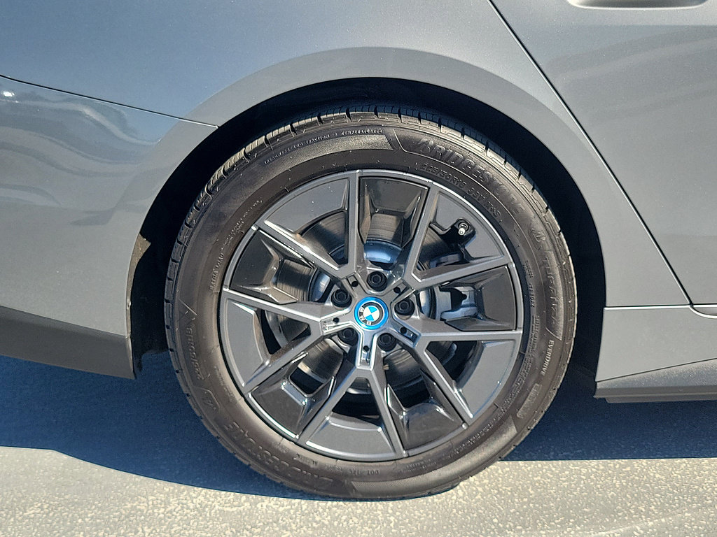 Used 2024 BMW i4 eDrive40 w/ Convenience Package RWD image 6