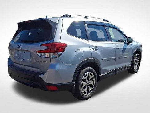 Certified 2023 Subaru Forester Premium AWD/4WD image 6