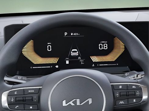 Used 2025 Kia K5 LXS FWD image 16