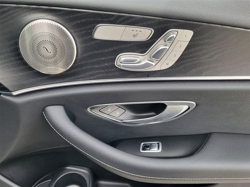Used 2023 Mercedes-Benz E 350 4MATIC Sedan image 13