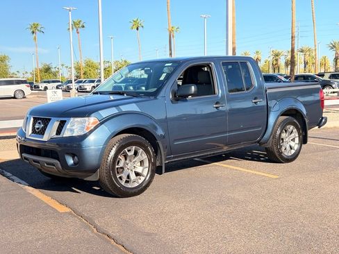 Certified 2020 Nissan Frontier SV RWD image 2