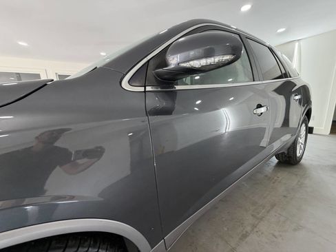 Used 2012 Buick Enclave Leather image 2