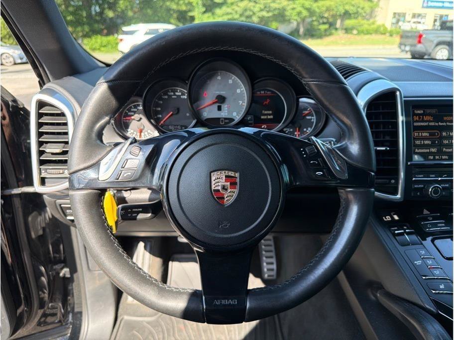 Used 2011 Porsche Cayenne S AWD/4WD image 15