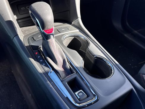 Used 2023 Chevrolet Equinox RS image 20