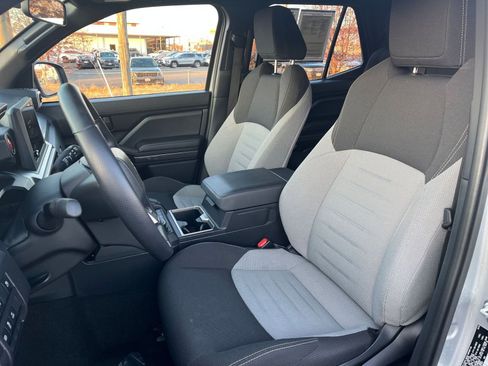 Used 2025 Toyota 4Runner TRD Off-Road image 35