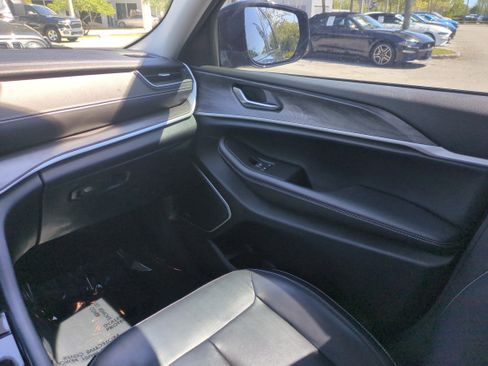 Certified 2021 Jeep Grand Cherokee L Limited image 18