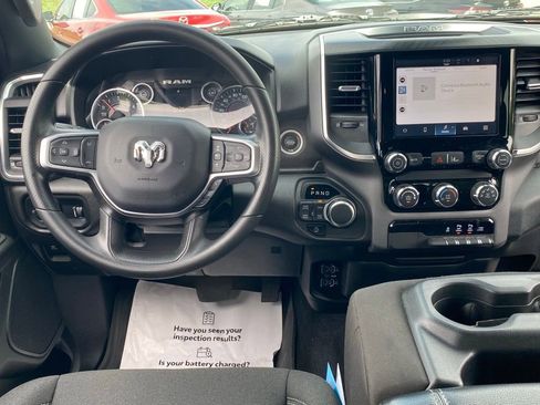 Used 2025 RAM 1500 Big Horn AWD/4WD image 9