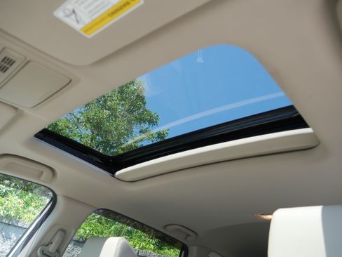 Used 2019 Honda CR-V Touring image 16