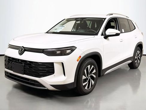 New 2026 Volkswagen Tiguan S image 1