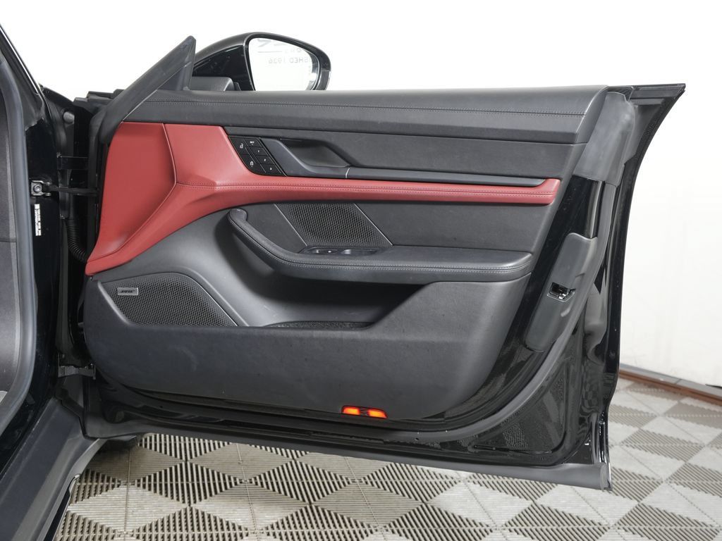 Certified 2024 Porsche Taycan 4S AWD/4WD image 41