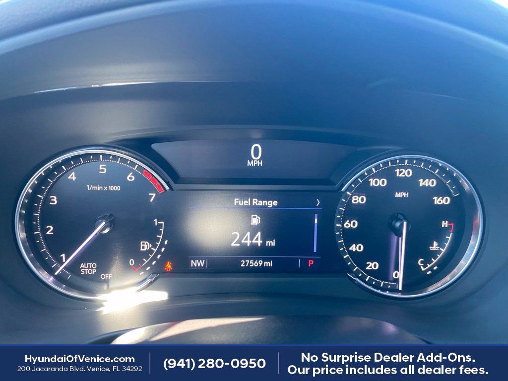 Used 2023 Cadillac XT4 Luxury FWD image 13
