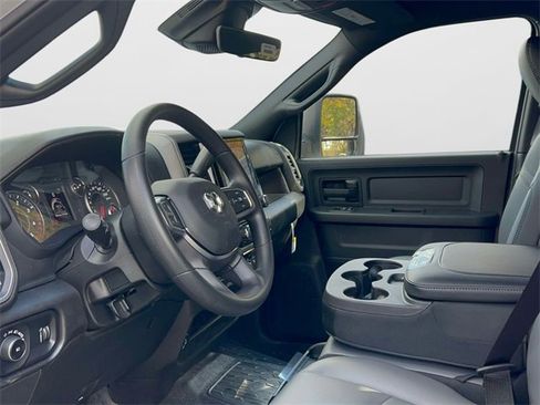 New 2026 RAM 5500 Tradesman w/ Chrome Appearance Group image 36