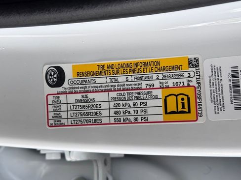 Certified 2025 GMC Sierra 2500 AT4 AWD/4WD image 5