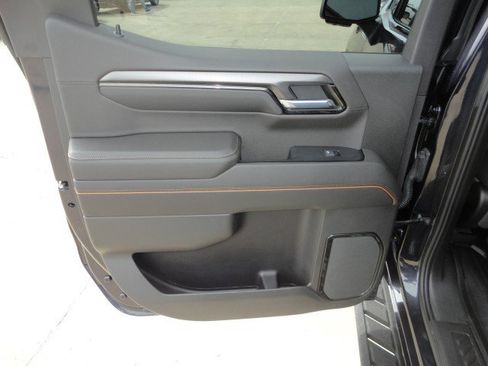 Used 2022 GMC Sierra 1500 AT4 w/ AT4 Premium Package image 10