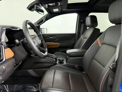 Used 2024 GMC Canyon AT4 w/ AT4 Premium Package image 15