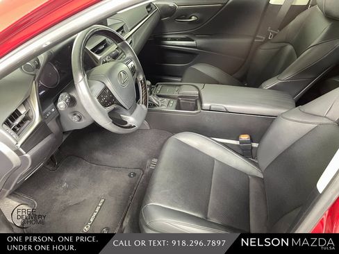 Used 2021 Lexus ES 300h w/ Premium Package image 17