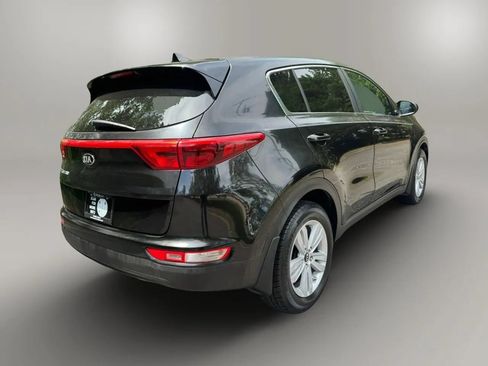 Used 2017 Kia Sportage LX FWD image 2