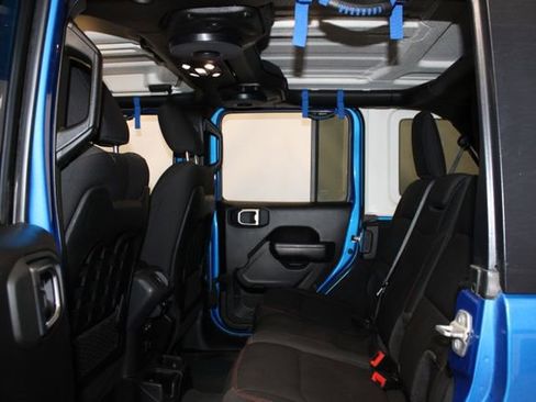 Used 2022 Jeep Wrangler Unlimited Rubicon image 9