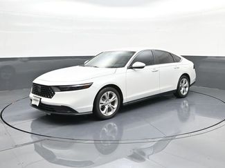 Used 2025 Honda Accord LX video 1