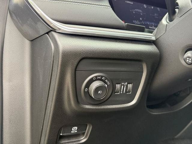 Certified 2023 Jeep Grand Cherokee Overland w/ Luxury Tech Group IV AWD/4WD image 24