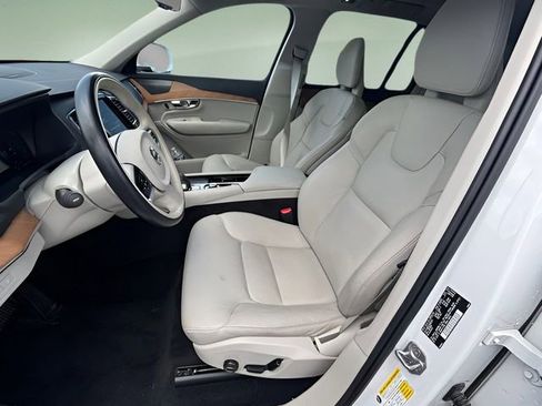 Used 2022 Volvo XC90 T8 Inscription Expression w/ Advanced Package image 14