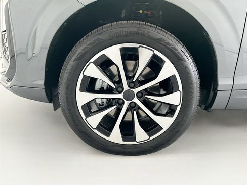 Used 2026 Audi Q3 quattro 2.0T w/ Driver Assistance Package AWD/4WD image 29
