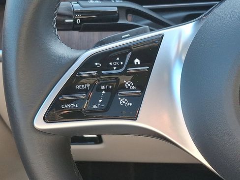 Certified 2025 Mercedes-Benz C 300 4MATIC image 21