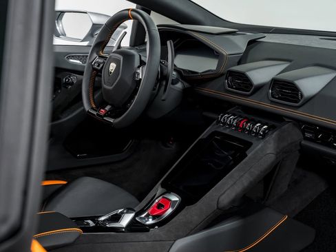 Used 2023 Lamborghini Huracan Tecnica RWD image 32