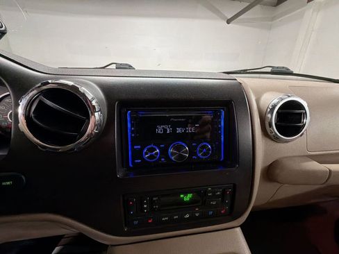 Used 2005 Ford Expedition Eddie Bauer RWD image 13