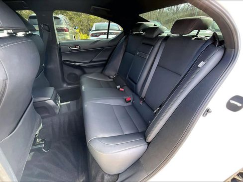 Used 2022 Lexus IS 300 image 21