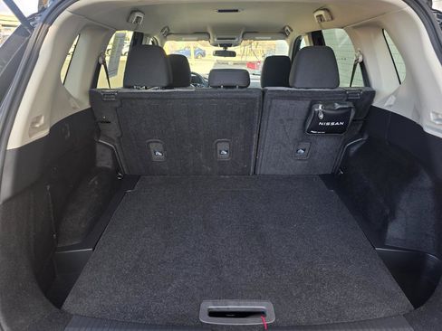 Used 2021 Nissan Rogue S AWD/4WD image 8