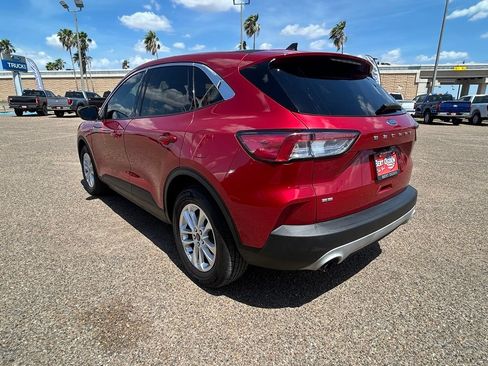 Used 2021 Ford Escape SE w/ Convenience Package FWD image 4