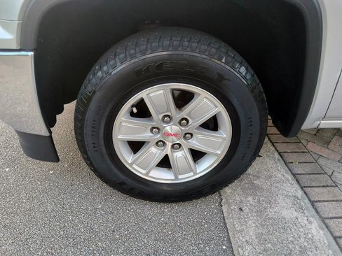 Used 2017 GMC Sierra 1500 SLE w/ SLE Value Package image 43