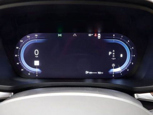 Used 2024 Volvo V60 B5 Cross Country Ultimate image 8